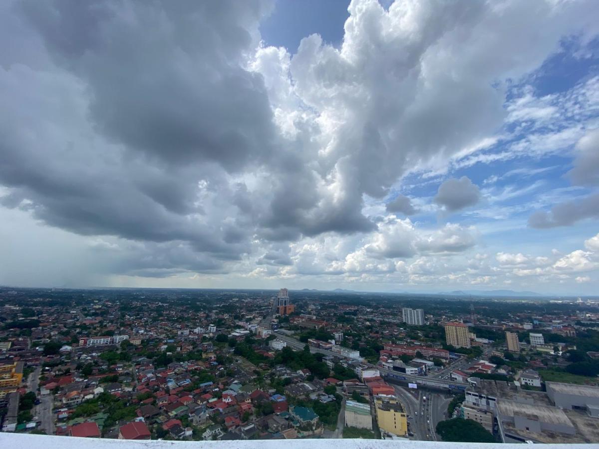 Jsadli Suite Troika Residence Кота-Бару Экстерьер фото